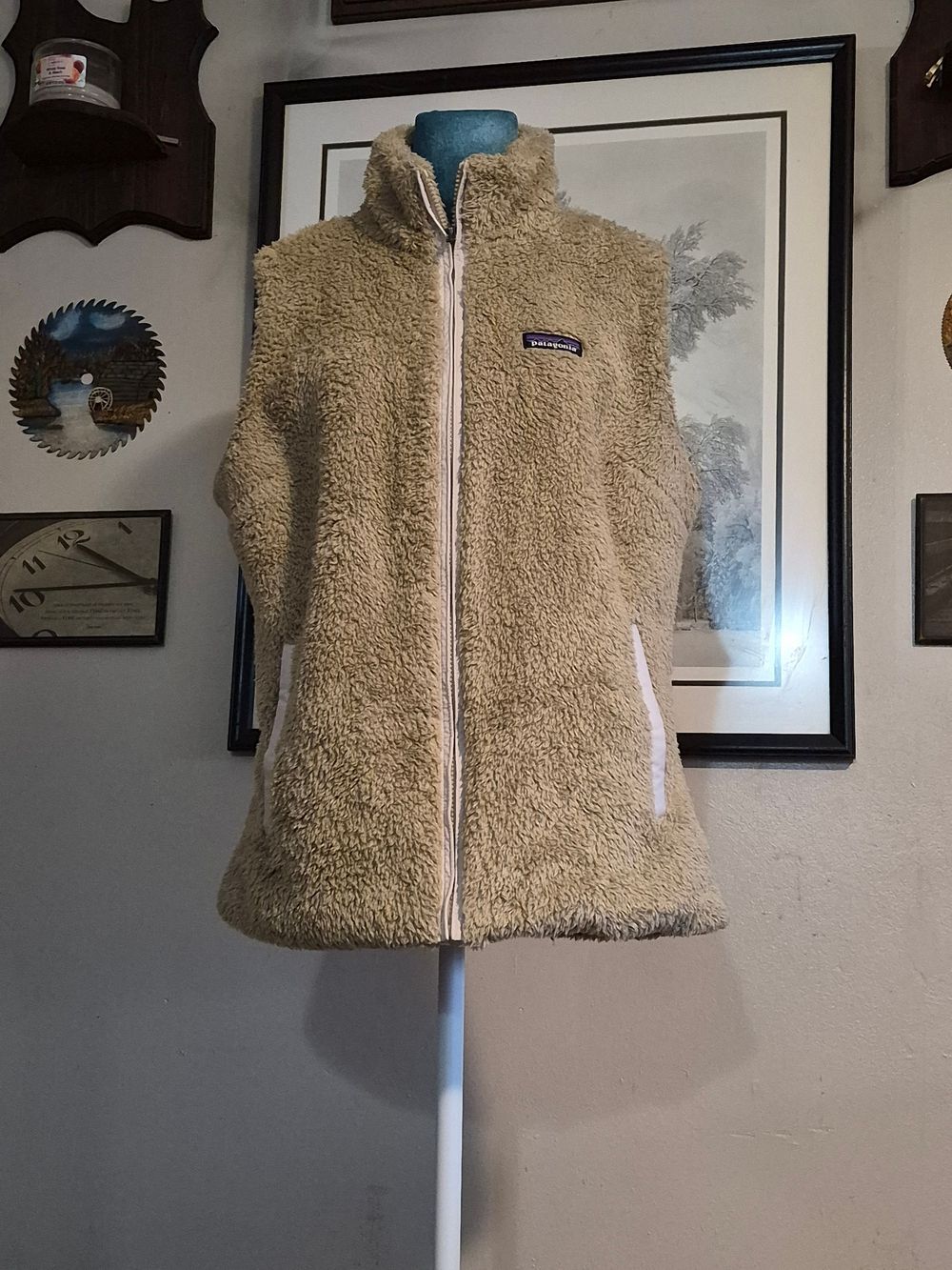 Patagonia Women's Plush Fleece Full Zip Vest Tan XL